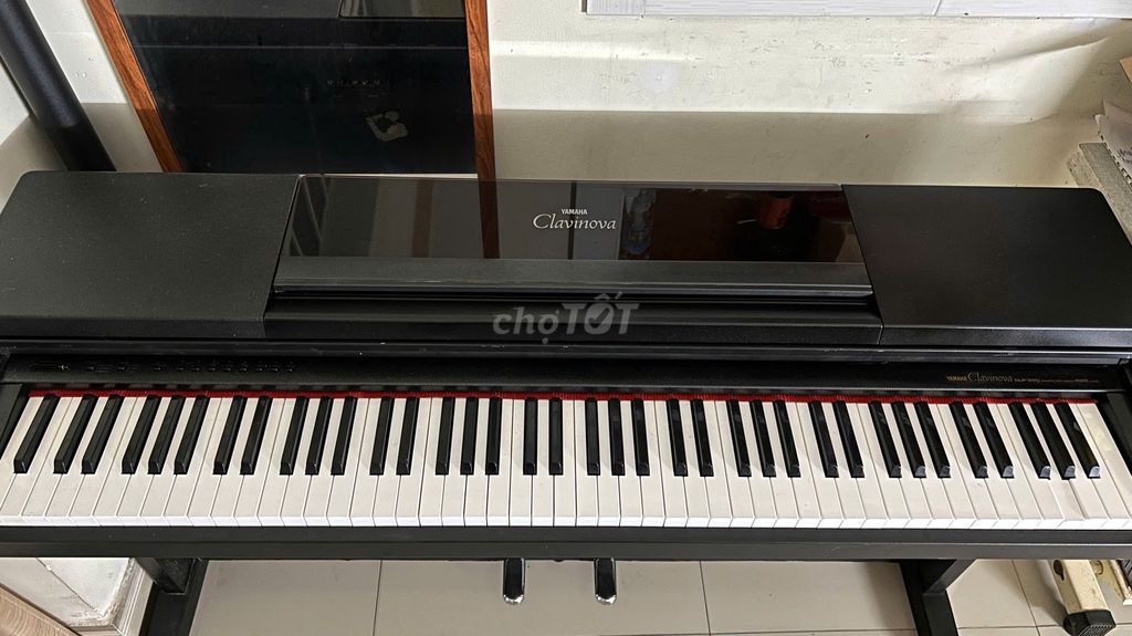 Đàn Piano YAMAHA CLP-560