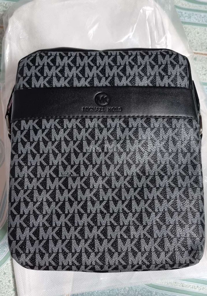Túi đeo chéo Michael Kors Nam Da cao cấp. Mua bán Túi xách tại Quận 5 Tp Hồ Chí Minh được đăng bởi Ngọc Thuân  hình 1