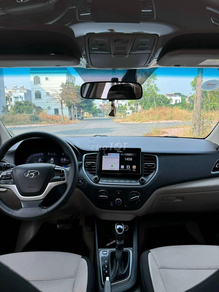 Hyundai Accent 2024 số tự động, màu trắng. Mua bán Ô tô tại Quận Gò Vấp Tp Hồ Chí Minh được đăng bởi Quang hình 6