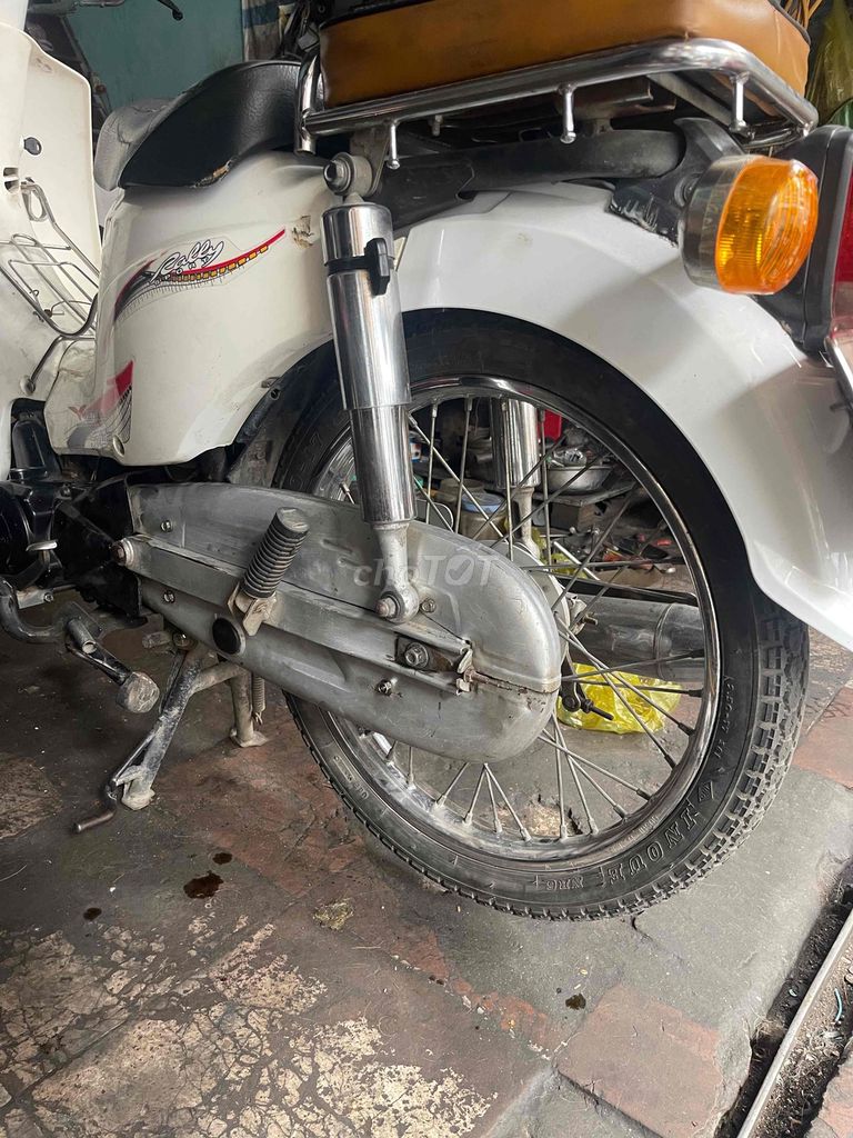 Honda Cub 50cc Trắng Đã sử dụng. Mua bán Xe máy tại Quận Lê Chân Hải Phòng được đăng bởi Nguyễn huy hình 5