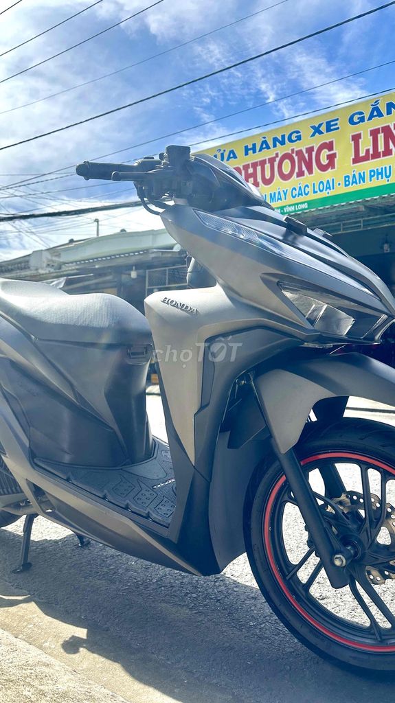 HONDA VARIO 150 BIỂN SỐ VĨNH LONG XE CHÍNH CHỦ. Mua bán Xe máy tại Huyện Trà Ôn Vĩnh Long được đăng bởi Cửa hàng xe Phương Linh hình 3