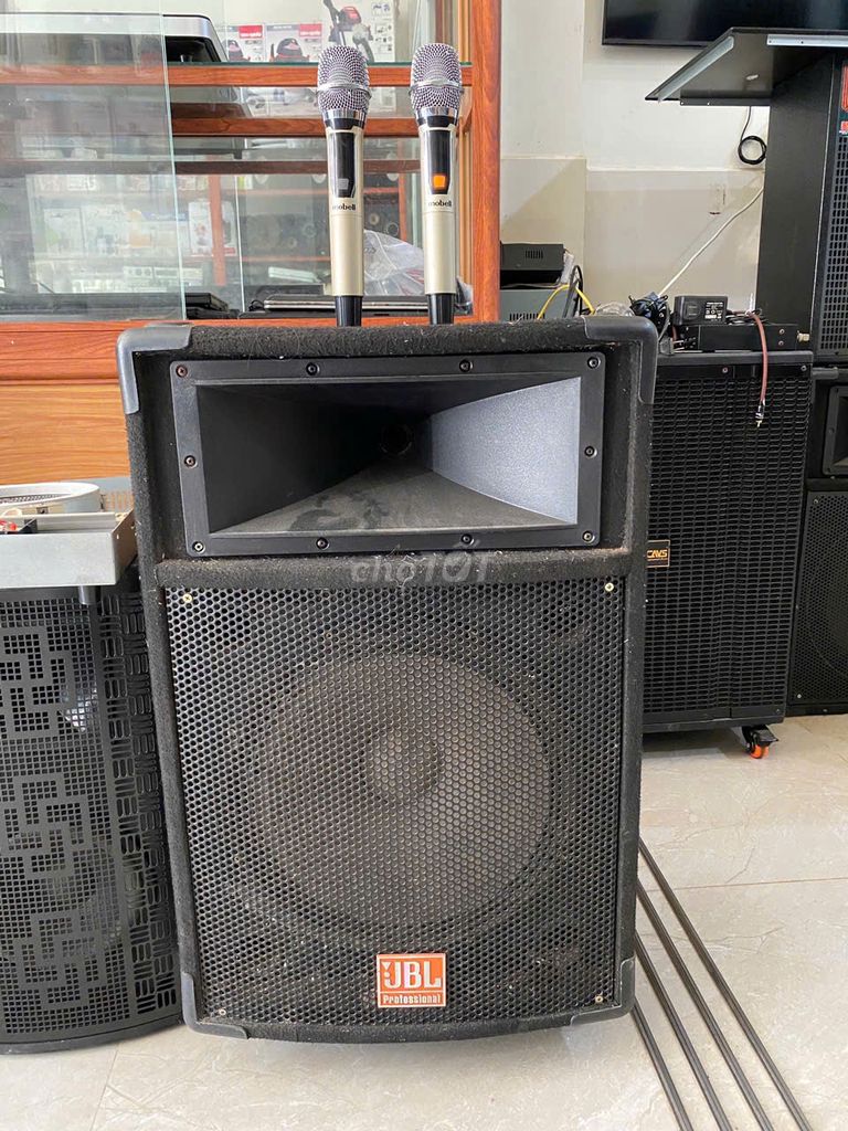 Loa kéo JBL 40 nỉ bình mới 2 míc đầy đủ 2tr5. Mua bán Tivi, Âm thanh tại Thành phố Biên Hòa Đồng Nai được đăng bởi Thanh lý lô hình 1