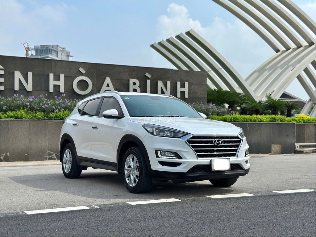 Hyundai Tucson 2021 стандартная AT — 80 000 км