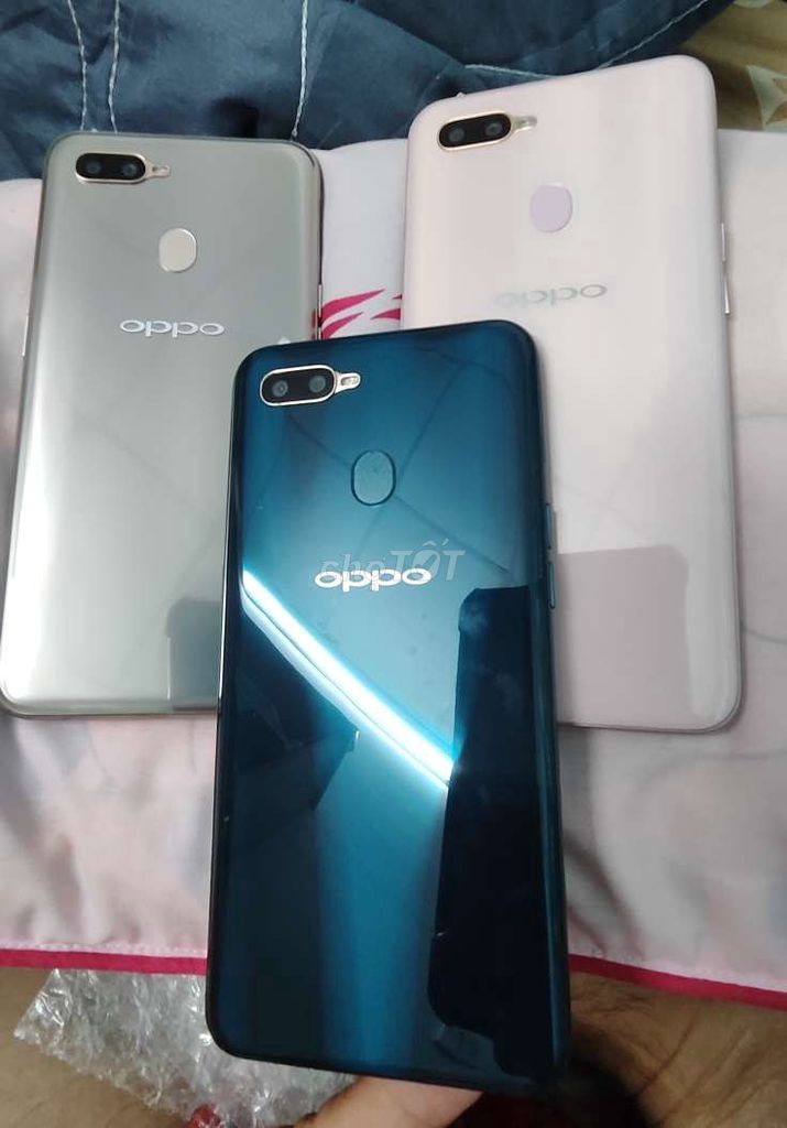 Oppo a5s ram6/128 pin 4230 vân tay moi 100%