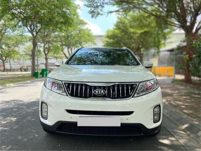 Kia Sorento Trắng 2.2 DATH full dầu Sản xuất: 2018