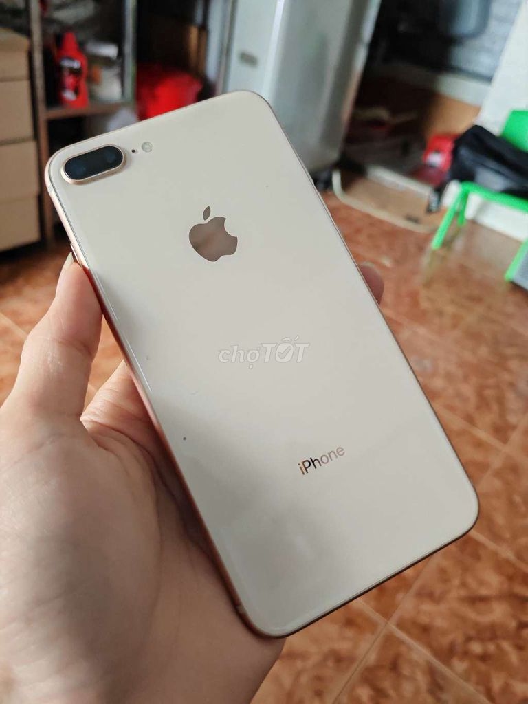 Apple iPhone 8 Plus 64GB Vàng Zin, đốm phản quang. Mua bán Điện thoại tại Quận Tân Phú Tp Hồ Chí Minh được đăng bởi Nguyễn Sơn hình 1