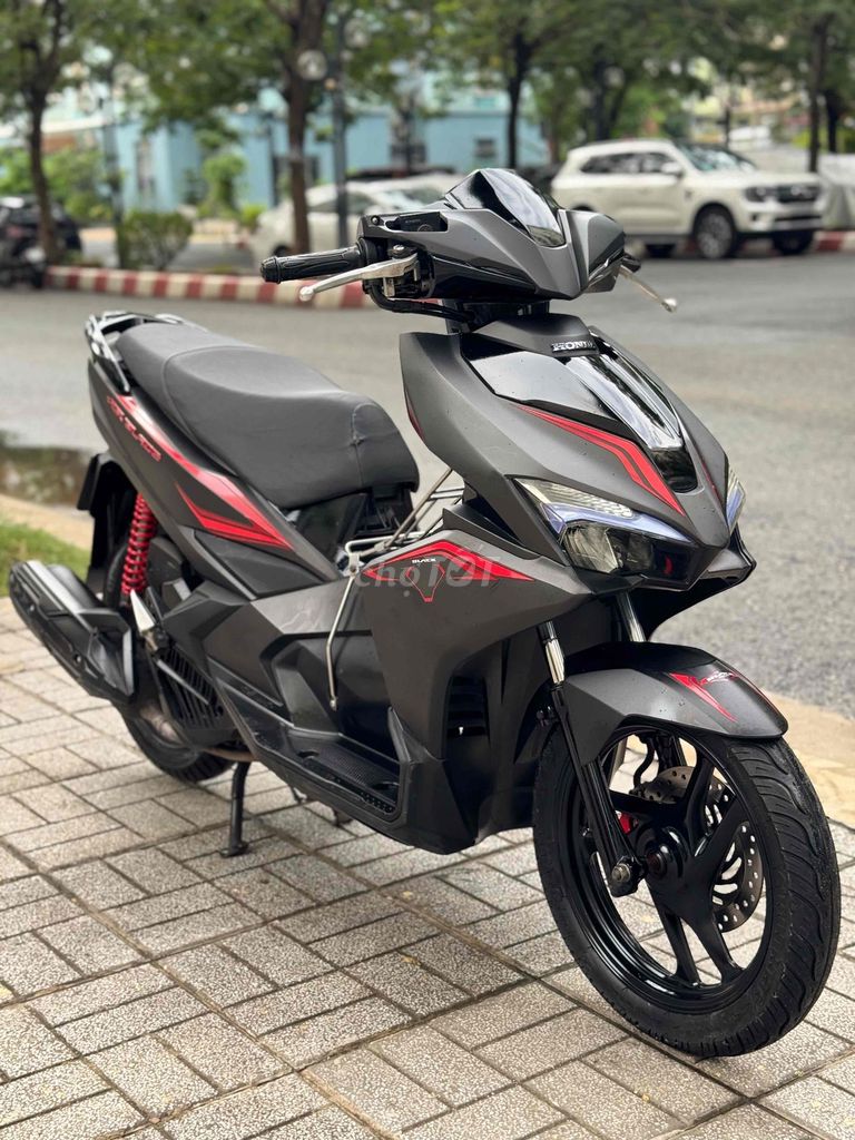 Honda Air Blade 125 2016 с хошиминскими номерами, один хозяин, оригинал