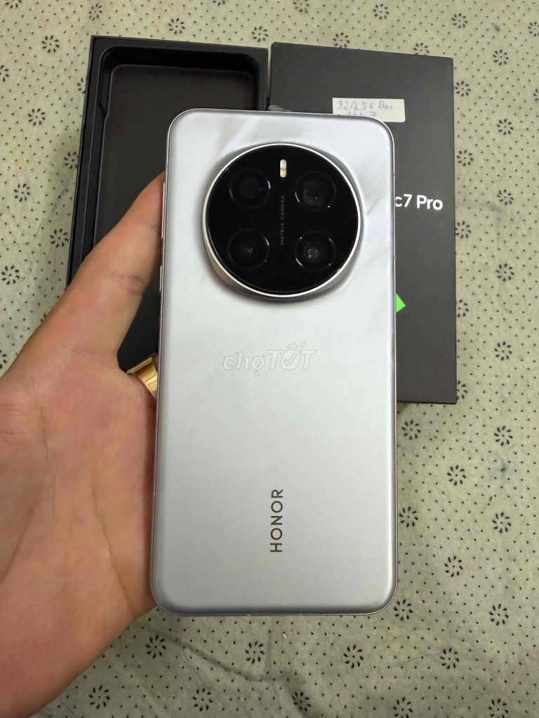 Honor Magic7 Pro 12/256 fullbox đẹp. Mua bán Điện thoại tại Quận Tân Bình Tp Hồ Chí Minh được đăng bởi Nguyễn Thắng Mobile hình 1