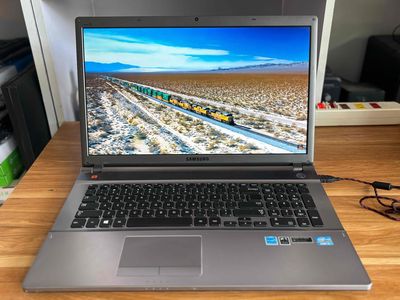 Thanh lý laptop Samsung card rời, ngoại hình đẹp. Mua bán Laptop tại Quận Cẩm Lệ Đà Nẵng được đăng bởi Thùy Viên