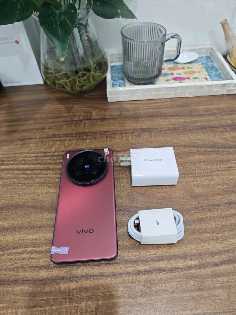 Vivo X200 Ultra Đỏ 12/256 sạc 80w có ship COD. Mua bán Điện thoại tại Quận Hoàng Mai Hà Nội được đăng bởi Trần Ngọc Hiếu hình 1