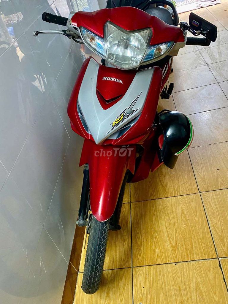 Xe nhà đi. Km zin. Vỏ đẹp mới. Máy chưa bổ. Mua bán Xe máy tại Quận Ngô Quyền Hải Phòng được đăng bởi ngô việt hùng hình 2