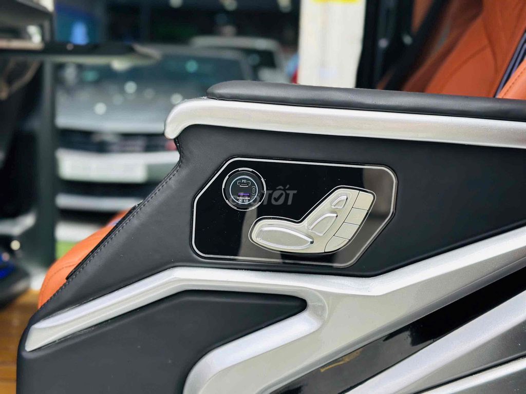 Mercedes Benz V Class 2020 V250 Luxury - 58000 km. Mua bán Ô tô tại Quận 8 Tp Hồ Chí Minh được đăng bởi Hồng Phúc hình 15