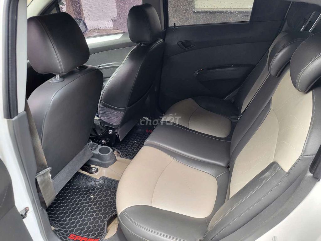 Chevrolet Spark Trắng 5 chỗ. Mua bán Ô tô tại Thành phố Thủ Đức Tp Hồ Chí Minh được đăng bởi Long Phạm hình 2