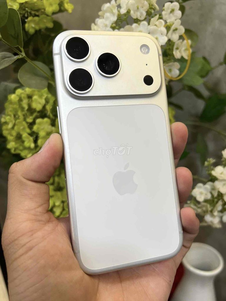 Apple iPhone 17 Pro 512GB Trắng 99% Mỹ (LL/A) CBH. Mua bán Điện thoại tại Quận 8 Tp Hồ Chí Minh được đăng bởi CA REM BÁN TÁO hình 1