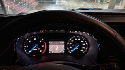 Ford Transit 2023 Tiêu chuẩn - 52100 km. Mua bán Ô tô tại Huyện Châu Thành Bến Tre được đăng bởi Camera Men