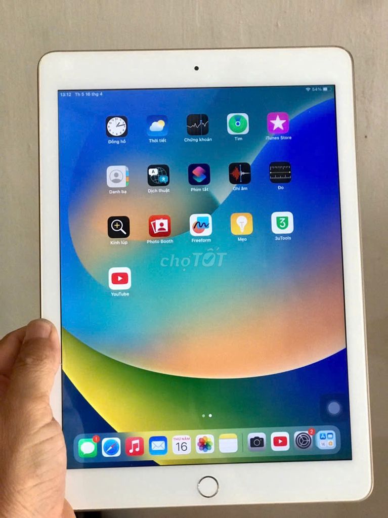 iPad Gen 6 32GB WiFi màu Gold. Mua bán Máy tính bảng tại Quận Bình Tân Tp Hồ Chí Minh được đăng bởi ThanhBinh hình 1