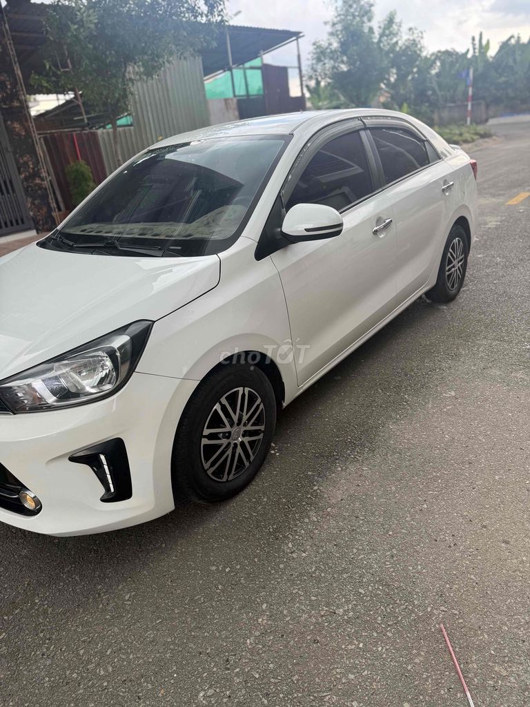 Kia Soluto 2019 MT Deluxe - 69000 km. Mua bán Ô tô tại Thành phố Dĩ An Bình Dương được đăng bởi Ôtô cũ bình dương hình 5