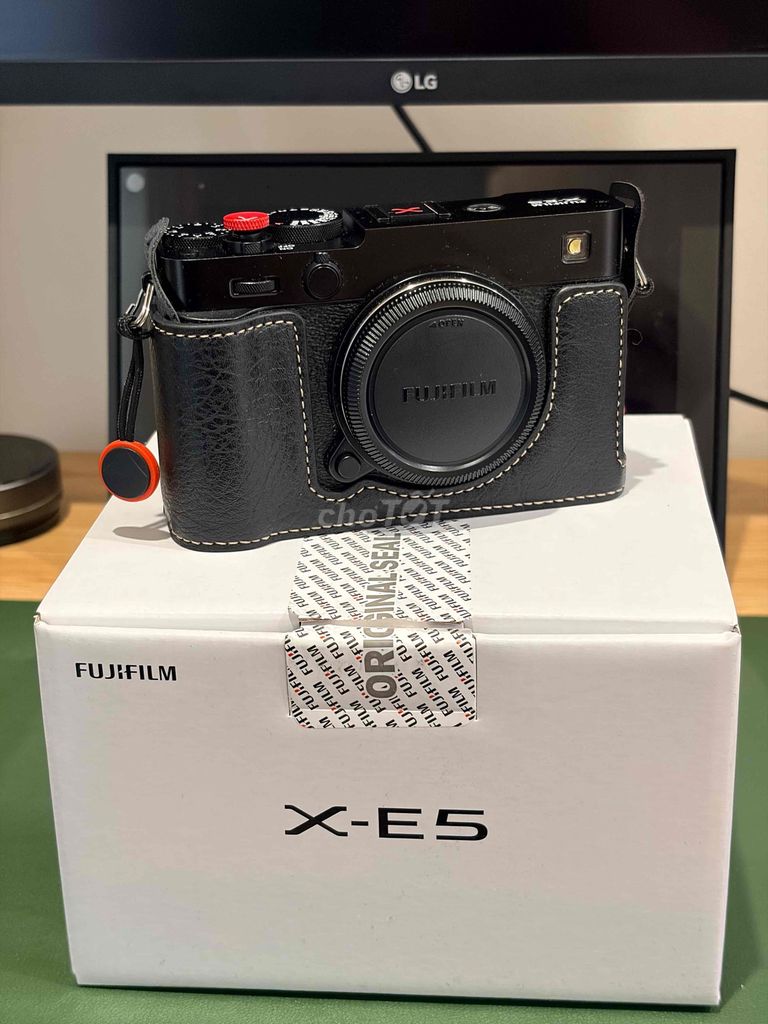 Máy ảnh Fujifilm XE5 Đen Như mới 99% Chính hãng VN. Mua bán Máy ảnh, Máy quay tại Quận Nam Từ Liêm Hà Nội được đăng bởi Phùng Cường hình 1