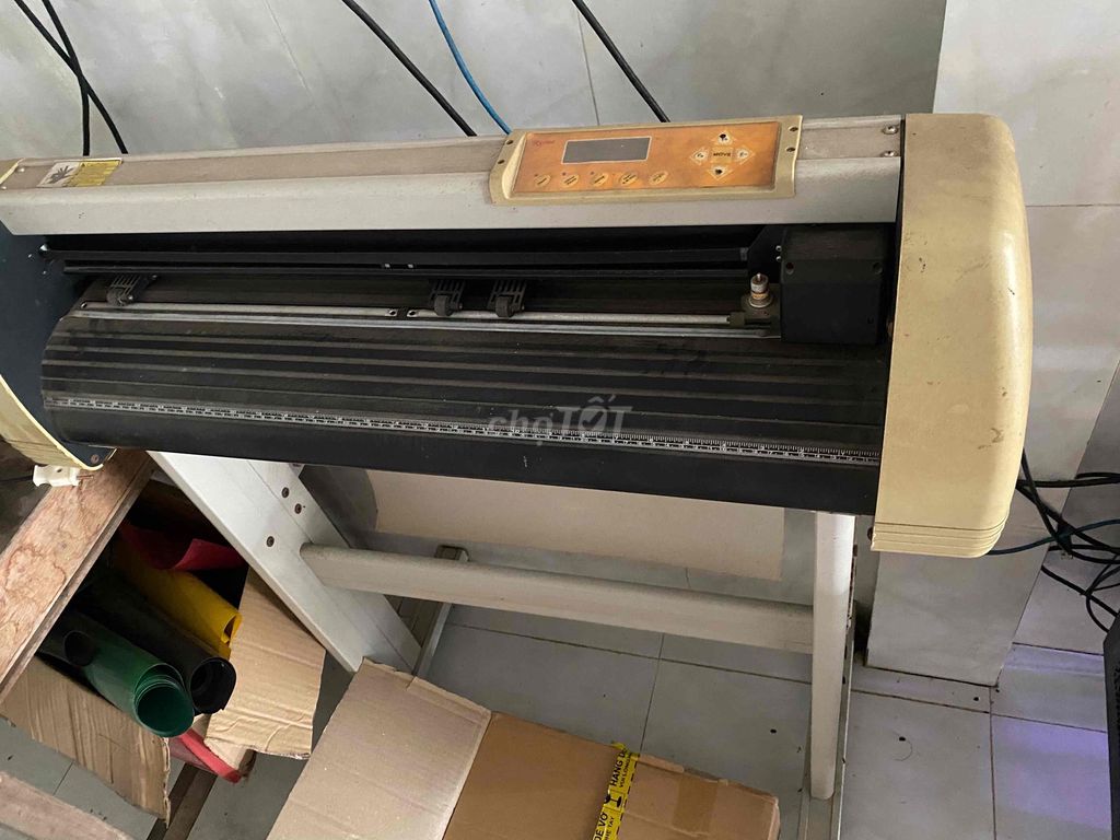 Máy cắt decal 721 Trắng, Đen. Mua bán Đồ chuyên dụng, Giống nuôi trồng tại Thị xã Long Mỹ Hậu Giang được đăng bởi Shop Thể Thao hình 1