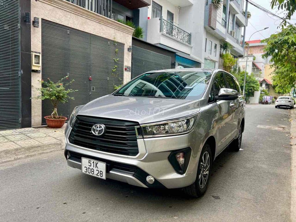 TOYOTA INNOVA E 2022 ODO 68.000km XE CHUẨN ĐẸP