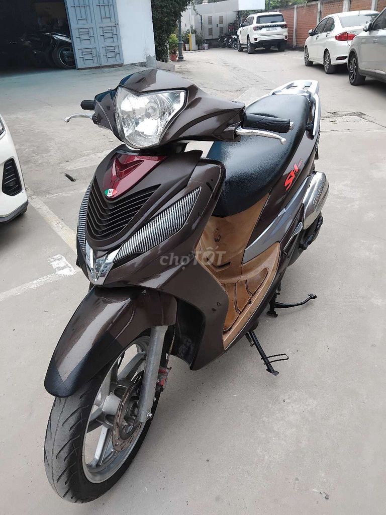 Bán Xe Giống xe sh.còn mới toanh.Chính hãng Sym. Mua bán Xe máy tại Quận Hoàng Mai Hà Nội được đăng bởi thanh hà hình 2