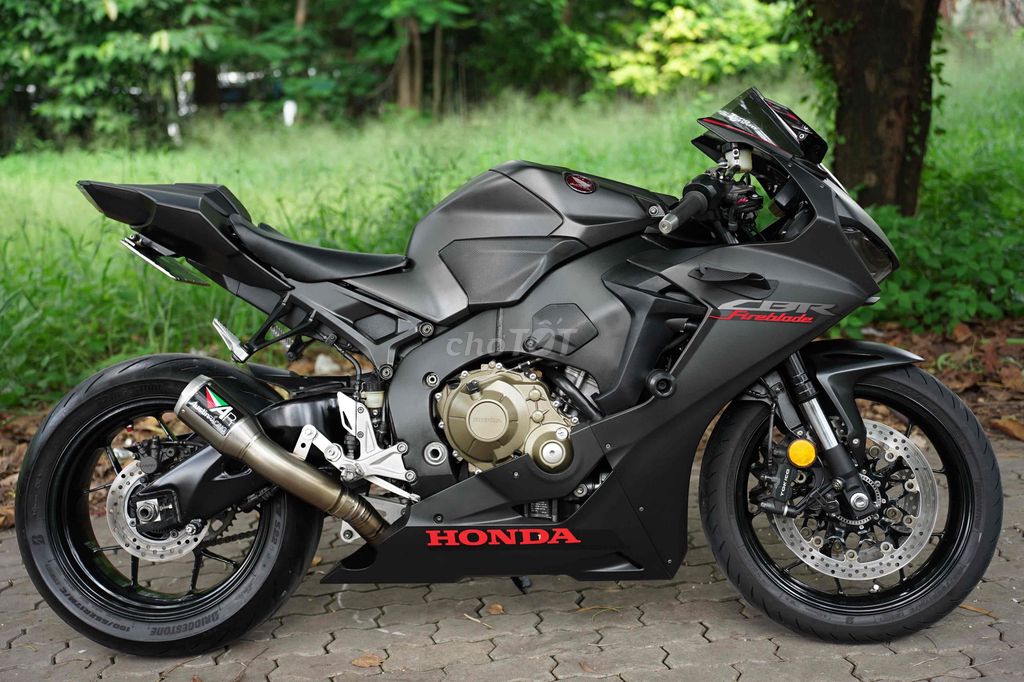 ⚜️🔰 CBR1000RR FIREBLADE SIU ĐẸP, CÓ ĐỔI XE. Mua bán Xe máy tại Thành phố Thủ Đức Tp Hồ Chí Minh được đăng bởi Thi Moto Thủ Đức hình 4
