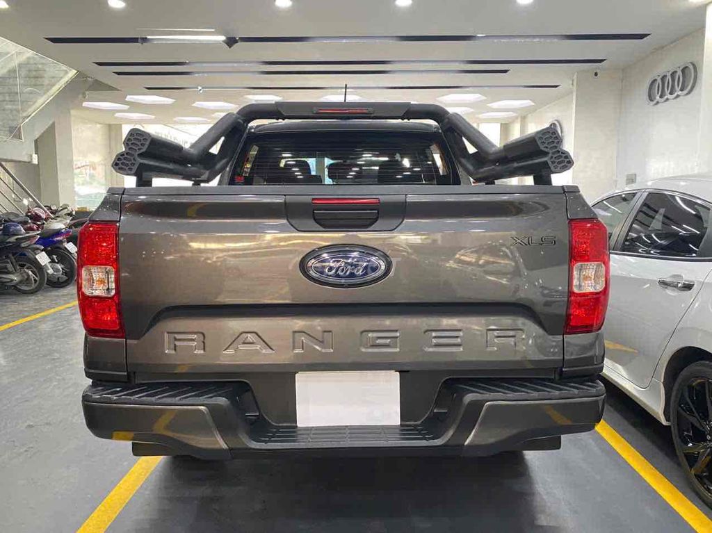 Ford Ranger XLS 2022 Xám 68.000 km. Mua bán Ô tô tại Thành phố Thủ Đức Tp Hồ Chí Minh được đăng bởi Long Auto Vạn Phúc hình 4