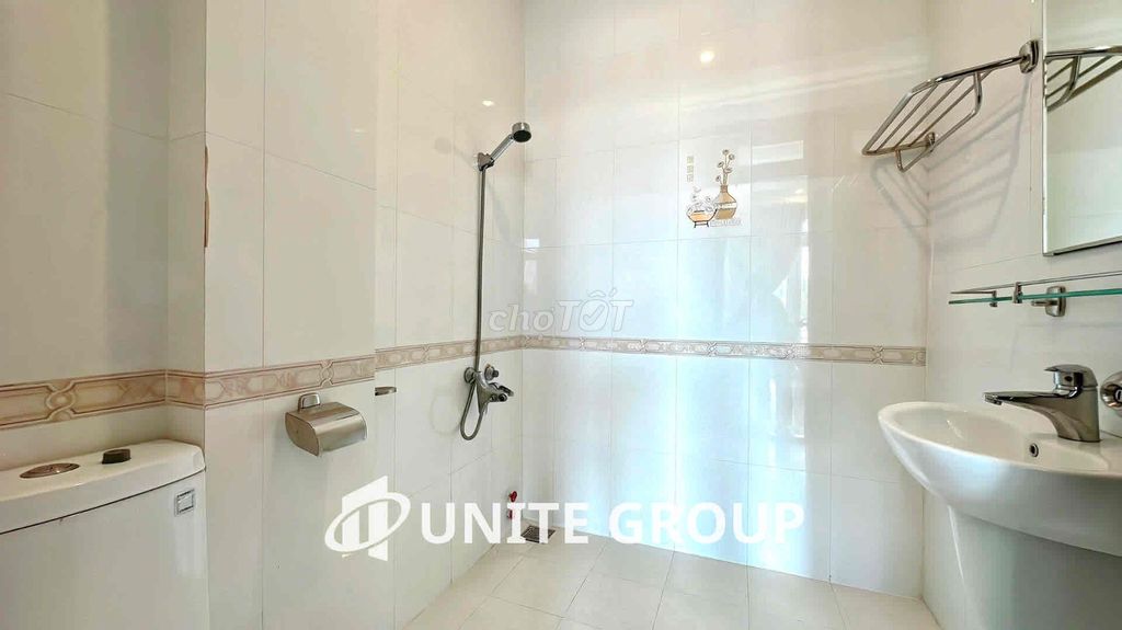 Chính Chủ Cho Thuê Căn Hộ Full Nội Thất Mới Tiện Nghi Có Ban Công Lớn