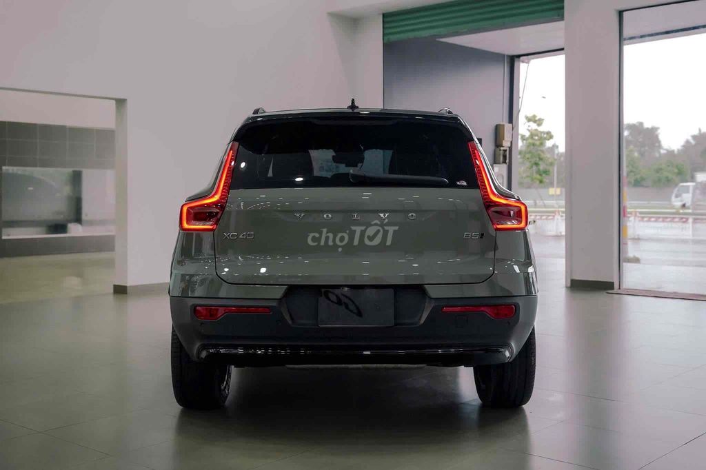 Volvo XC40 2024 - 1400 km Bank 90%. Mua bán Ô tô tại Quận 7 Tp Hồ Chí Minh được đăng bởi PHÁT ĐẠT LUXURY CAR hình 4