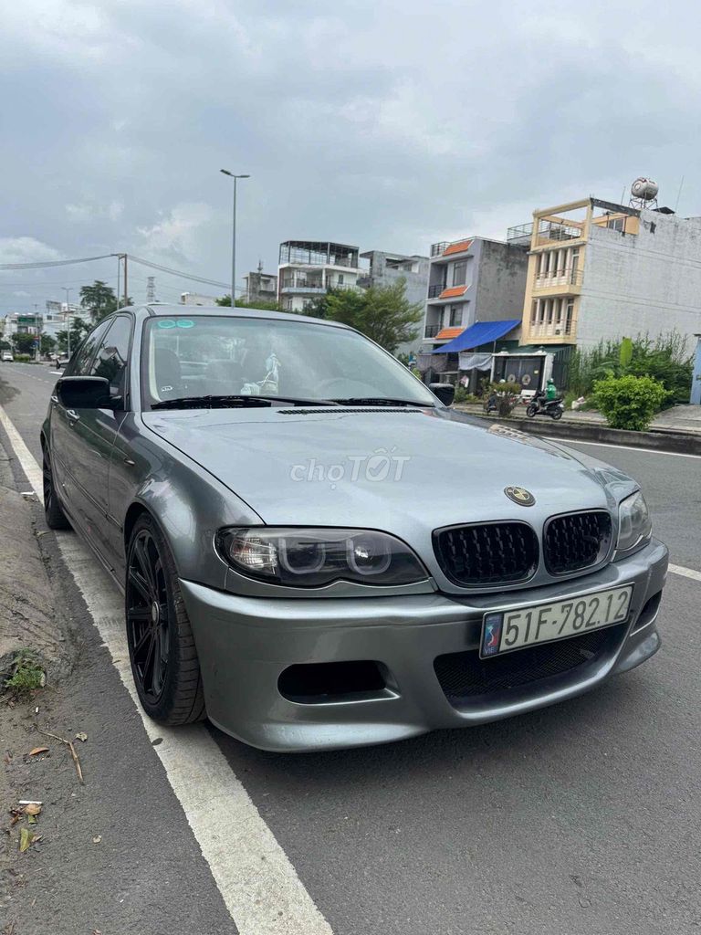 BMW 3 Series 2003 318i AT - 99999 km. Mua bán Ô tô tại Huyện Nhà Bè Tp Hồ Chí Minh được đăng bởi Tran hai hình 4