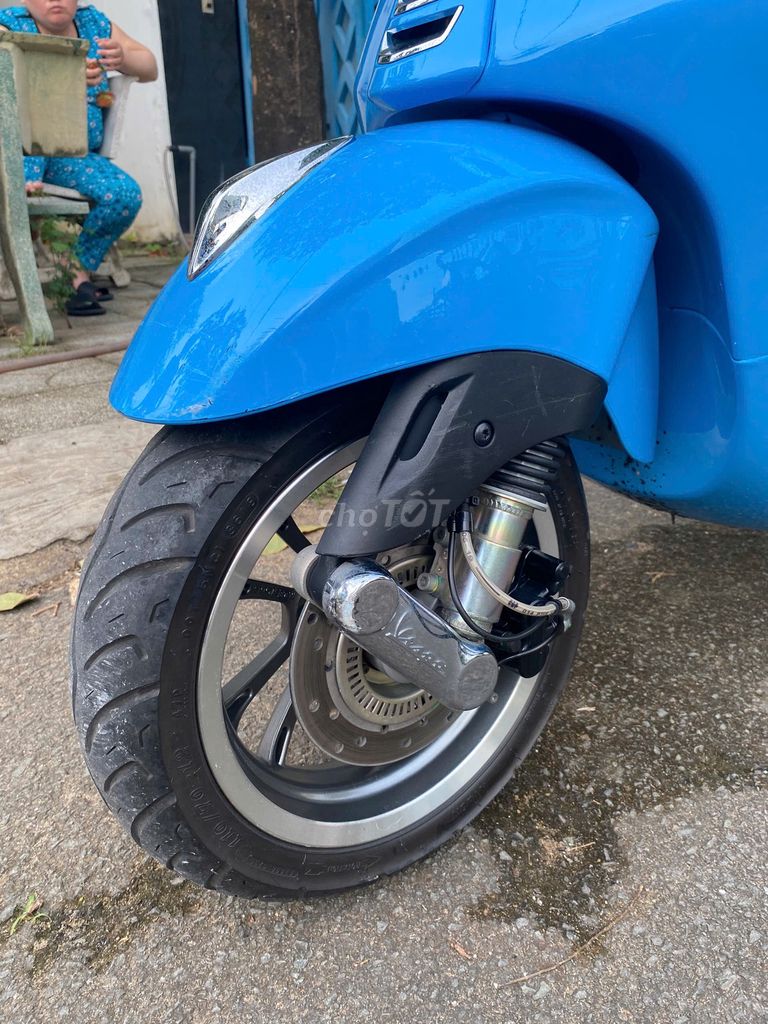 VESPA PRIMAVERA bản kỉ niệm 50 nnăm, đi rất ít. Mua bán Xe máy tại Thành phố Thủ Đức Tp Hồ Chí Minh được đăng bởi Thanh Nguyen hình 4