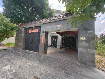 Rent · 4 bd · 328 м² · Quận 8, ул. Đường 325 Trịnh Quang Nghị