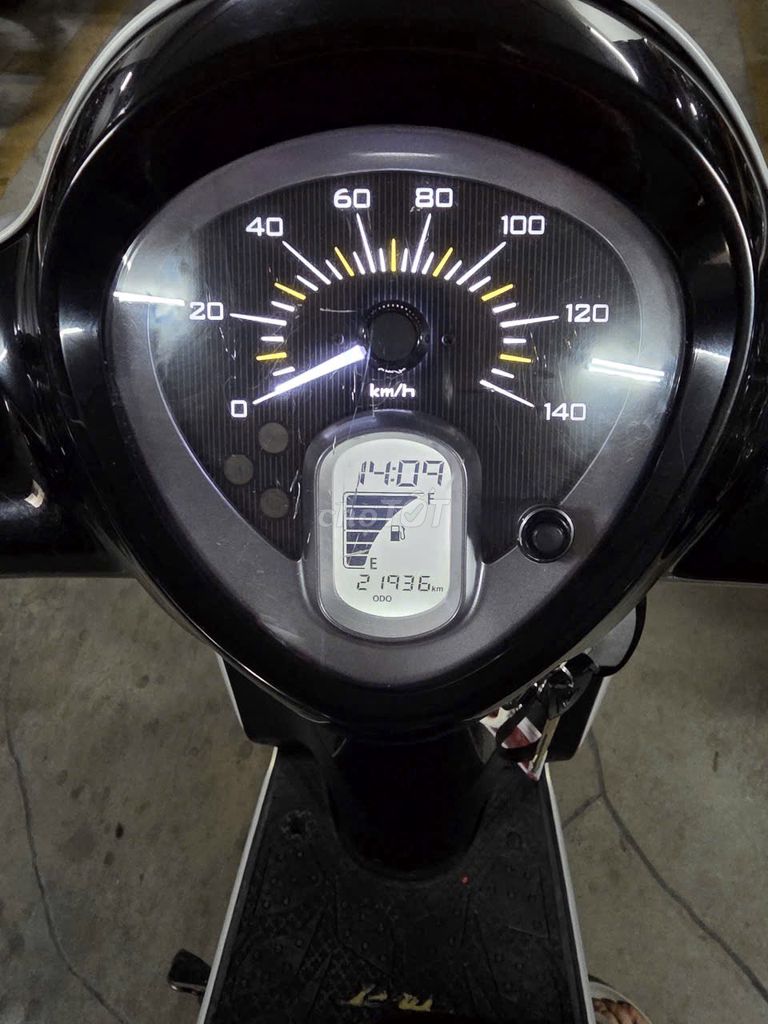 Bán xe Yamaha Janus trắng 2022 đẹp mới. Mua bán Xe máy tại Thành phố Thủ Đức Tp Hồ Chí Minh được đăng bởi Trinh Lâm hình 5