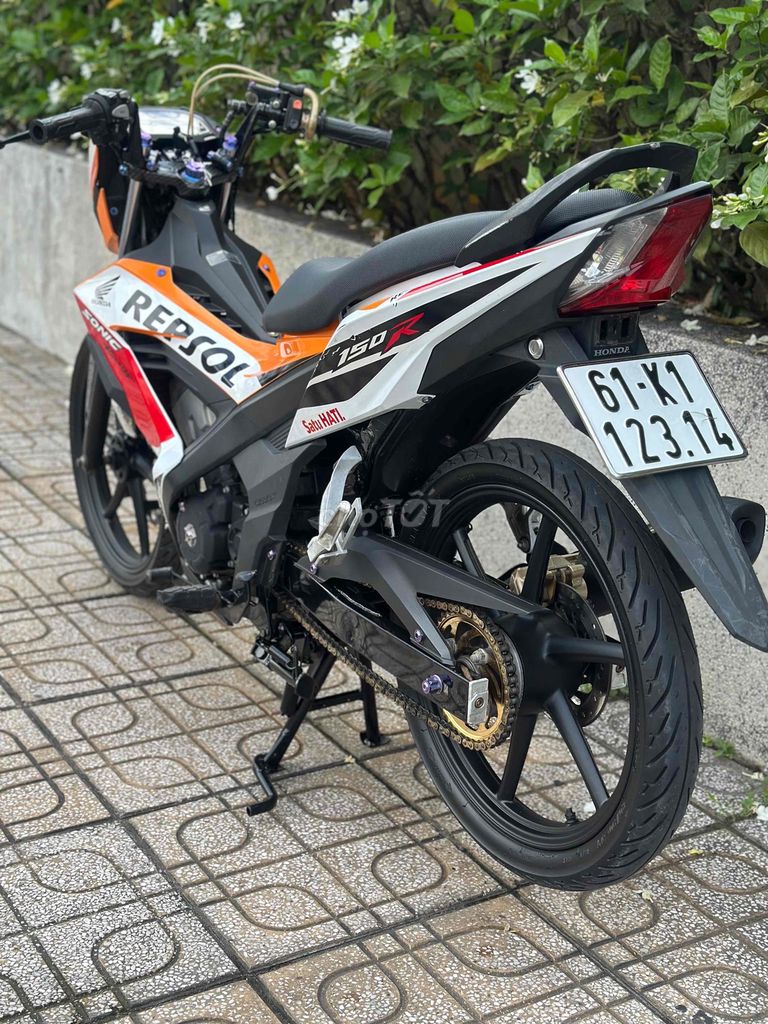 Sonic 2018 Repsol (nhập Indo) máy zin chất BS 123. Mua bán Xe máy tại Thành phố Thủ Đức Tp Hồ Chí Minh được đăng bởi Xe Máy Sơn Thủ Đức hình 6