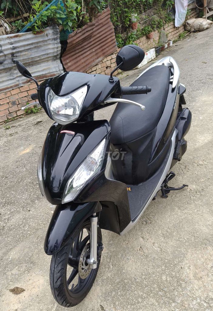 Cần bán xe vision. Mua bán Xe máy tại Thành phố Đà Lạt Lâm Đồng được đăng bởi Phi Yến hình 4