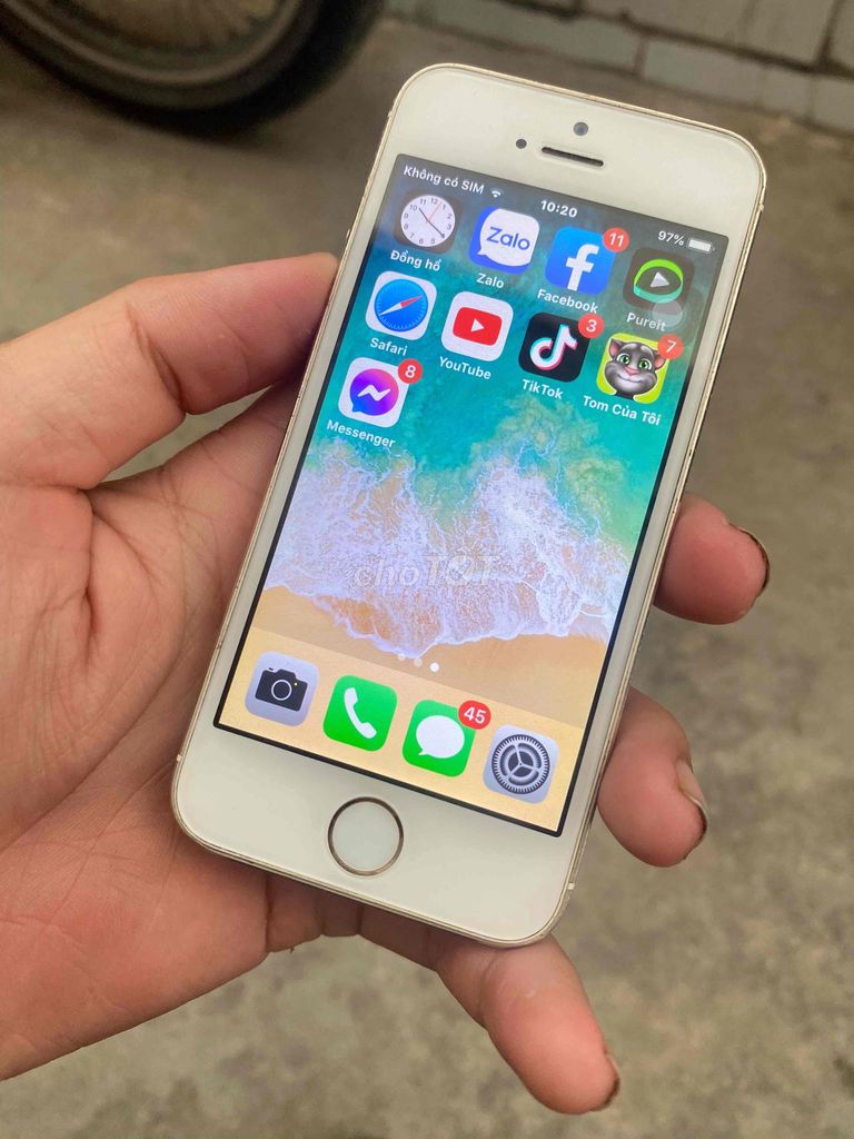 mình dư bán lại iphone 5s mượt zin cho b nào cần. Mua bán Điện thoại tại Quận Liên Chiểu Đà Nẵng được đăng bởi Manh Ho hình 1