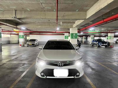 Toyota Camry 2018 2.5Q - 4200 km. Mua bán Ô tô tại Quận Tân Phú Tp Hồ Chí Minh được đăng bởi Trần Tú