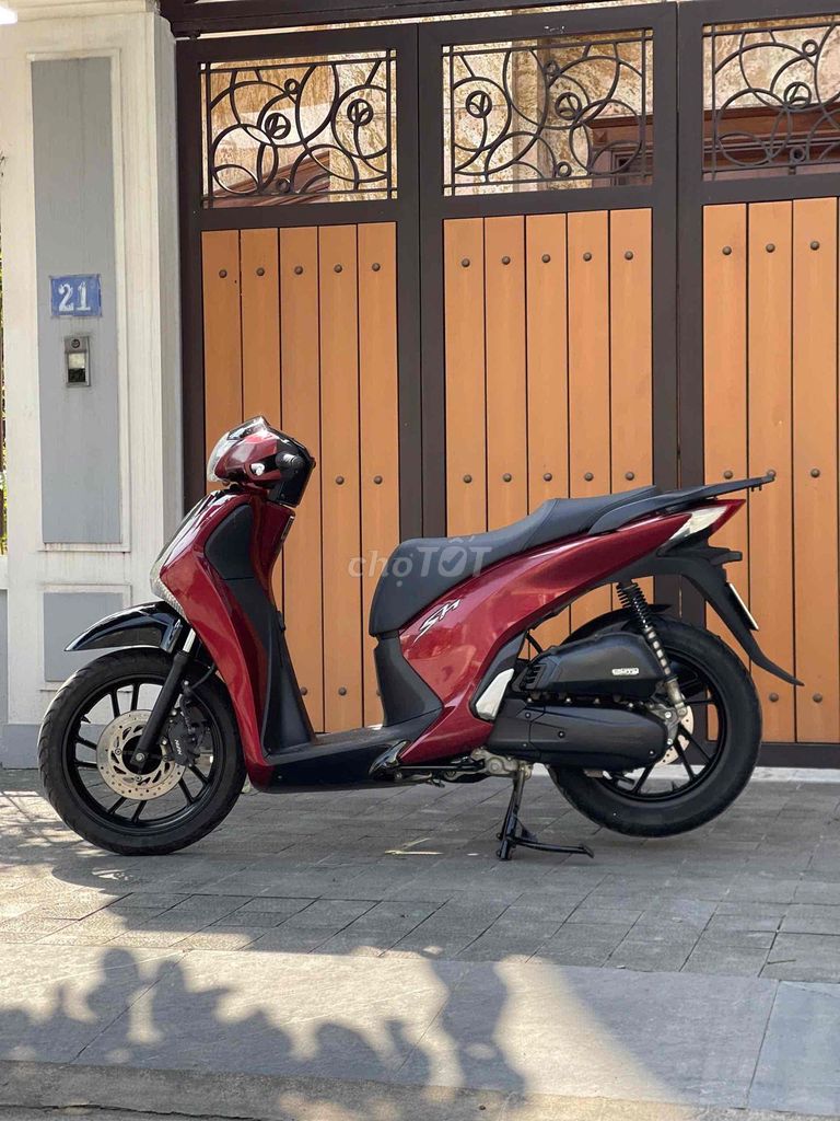 SH 125i Nguyên Bản 2016 Chất _ Bảo Hành 2 Năm✅✅✅✅. Mua bán Xe máy tại Huyện Gia Lâm Hà Nội được đăng bởi Xe Máy Phúc Hưng hình 6