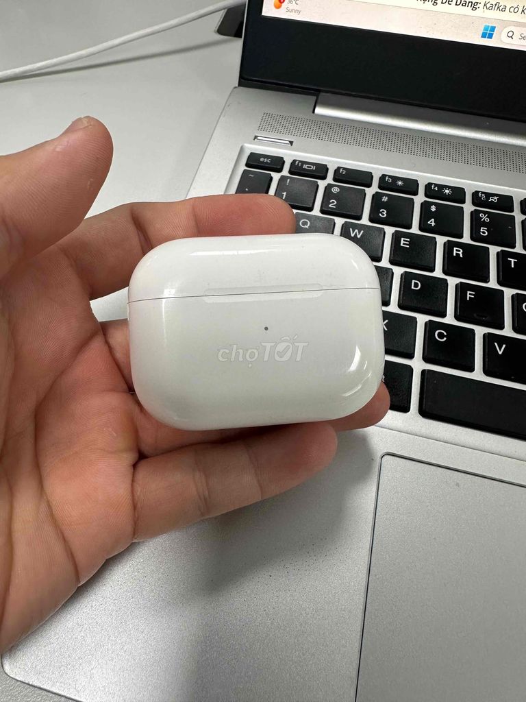 Tai nghe Apple AirPods Pro 1 Trắng. Mua bán Tivi, Âm thanh tại Thành phố Dĩ An Bình Dương được đăng bởi Tuan Tran hình 1