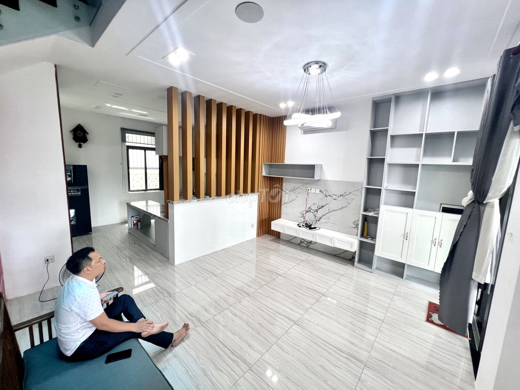 Cho Thuê Nhà Phố Lakeview City Giá 26 Triệu Full Nội Thất 3Pn 4Wc