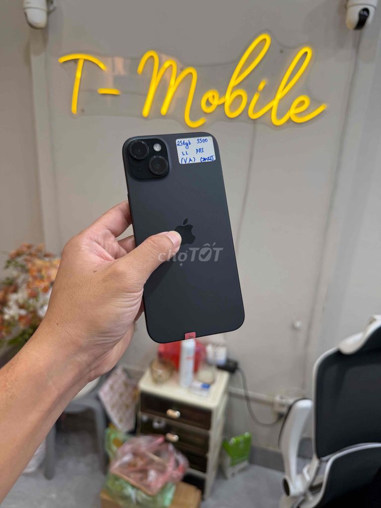 15 Plus 256Gb Quốc Tế zin all đen mỹ. Mua bán Điện thoại tại Quận Thanh Xuân Hà Nội được đăng bởi Ngô Tráng T Mobile hình 1