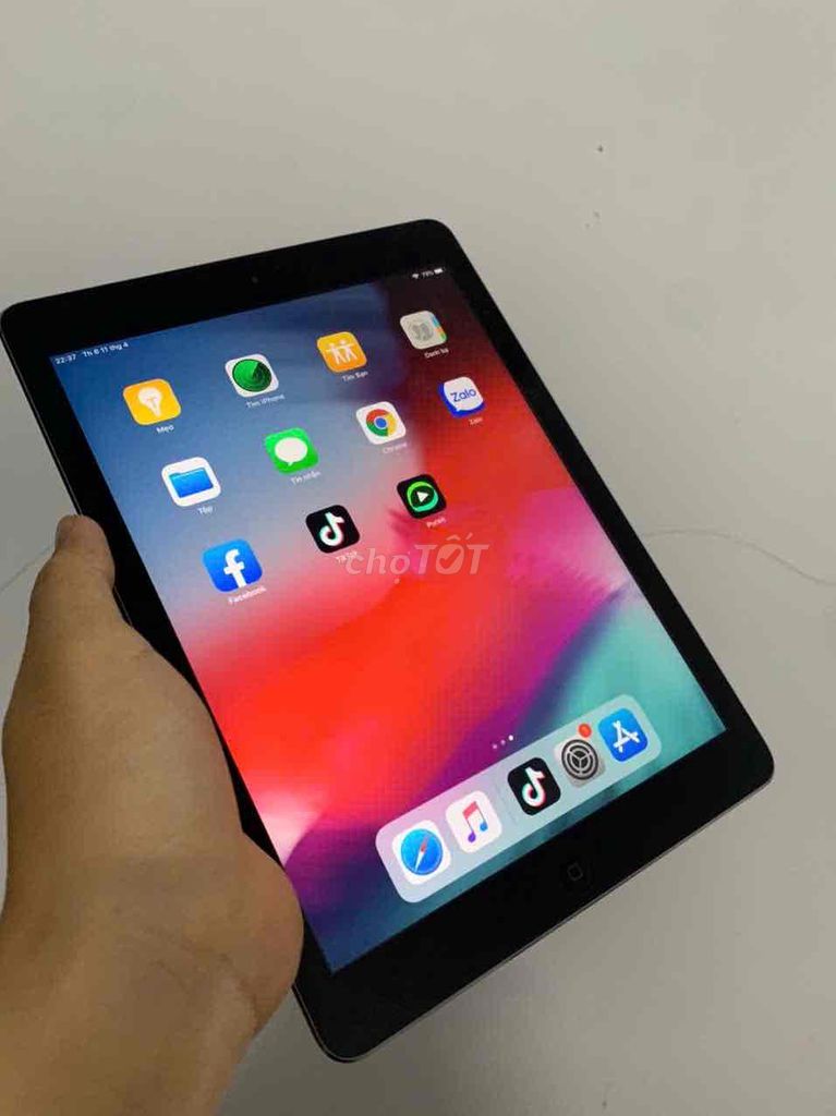 Ipad Air 16gb Màn zin sáng đẹp -icloud ẩn ko reset. Mua bán Máy tính bảng tại Quận 8 Tp Hồ Chí Minh được đăng bởi Thanh Tâm Mobile hình 2