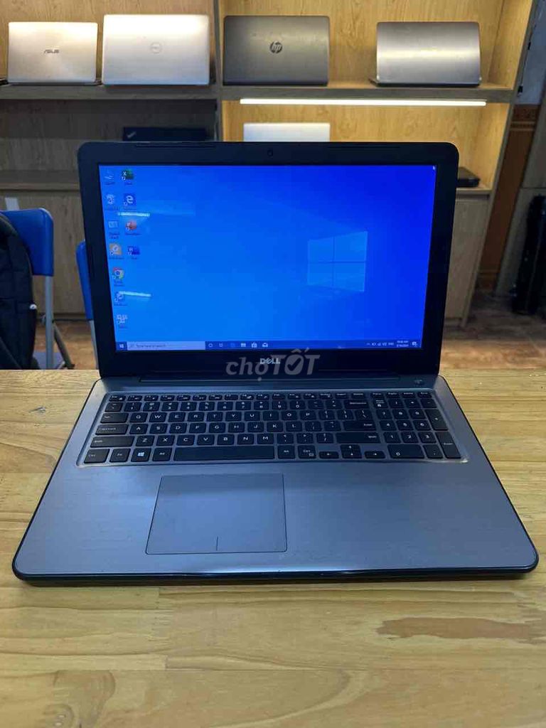 Dell 5567 core i5-7200 ram 4/ssd 120gb/15.6inch