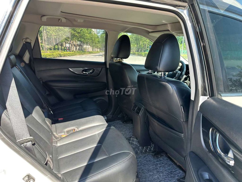 Nissan XTrail 2017 2.0AT Premium 7chỗ bền lành. Mua bán Ô tô tại Quận Hà Đông Hà Nội được đăng bởi Hà Đông Car hình 13