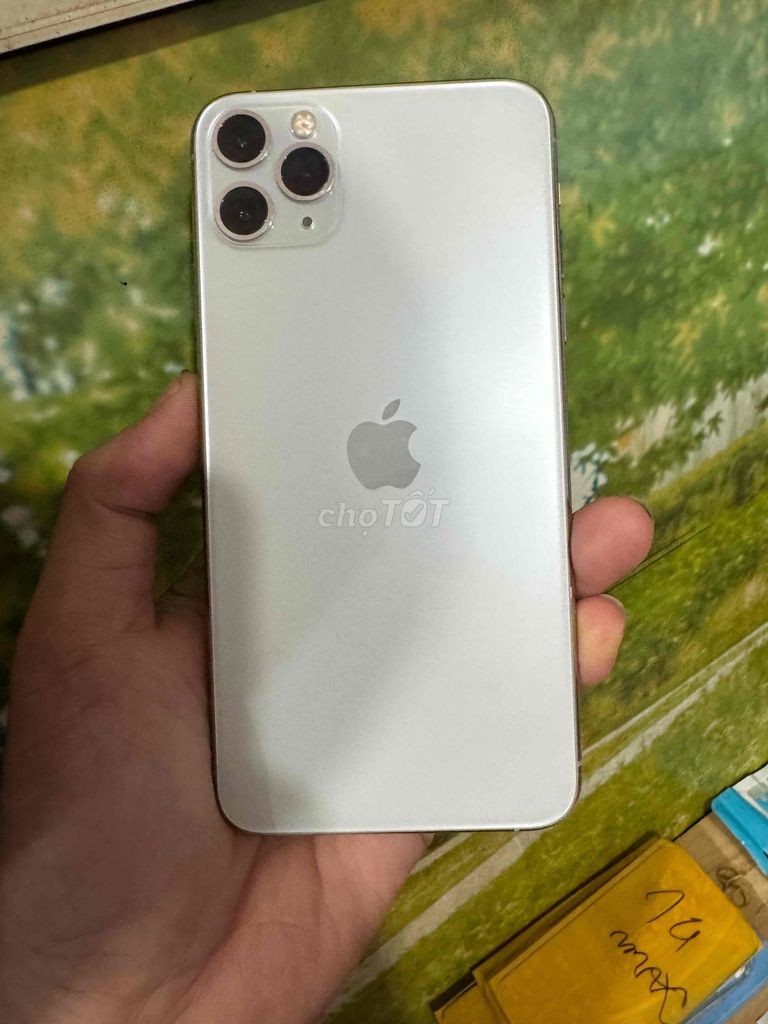 Apple iPhone 11 Pro Max 64GB Bạc. Mua bán Điện thoại tại Thành phố Thủ Đức Tp Hồ Chí Minh được đăng bởi NT hình 1