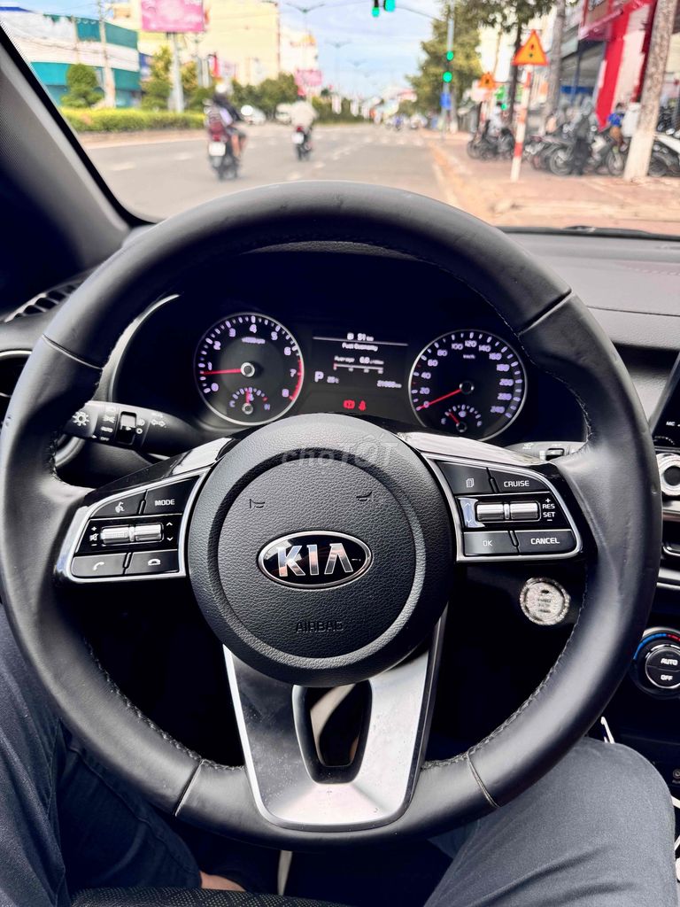 Kia Cerato 2019 - 23000 km