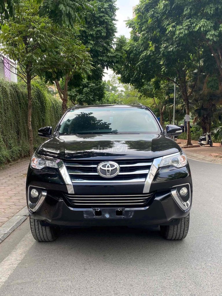 Toyota Fortuner nhâp khâu  2018 AT 4x2