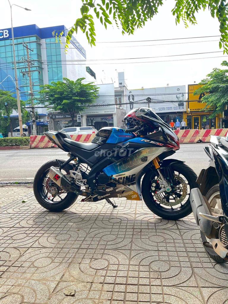 xe R15 V3 độ Full kiểng. Mua bán Xe máy tại Huyện Phú Riềng Bình Phước được đăng bởi Thắng hình 1