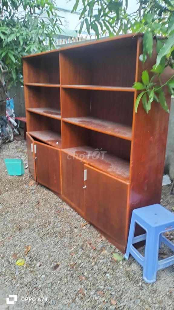 tủ gỗ tự nhiên chưng bày hay để đồ gì cũbg được.. Mua bán Tủ, kệ gia đình tại Huyện Long Điền Bà Rịa - Vũng Tàu được đăng bởi bum hình 1
