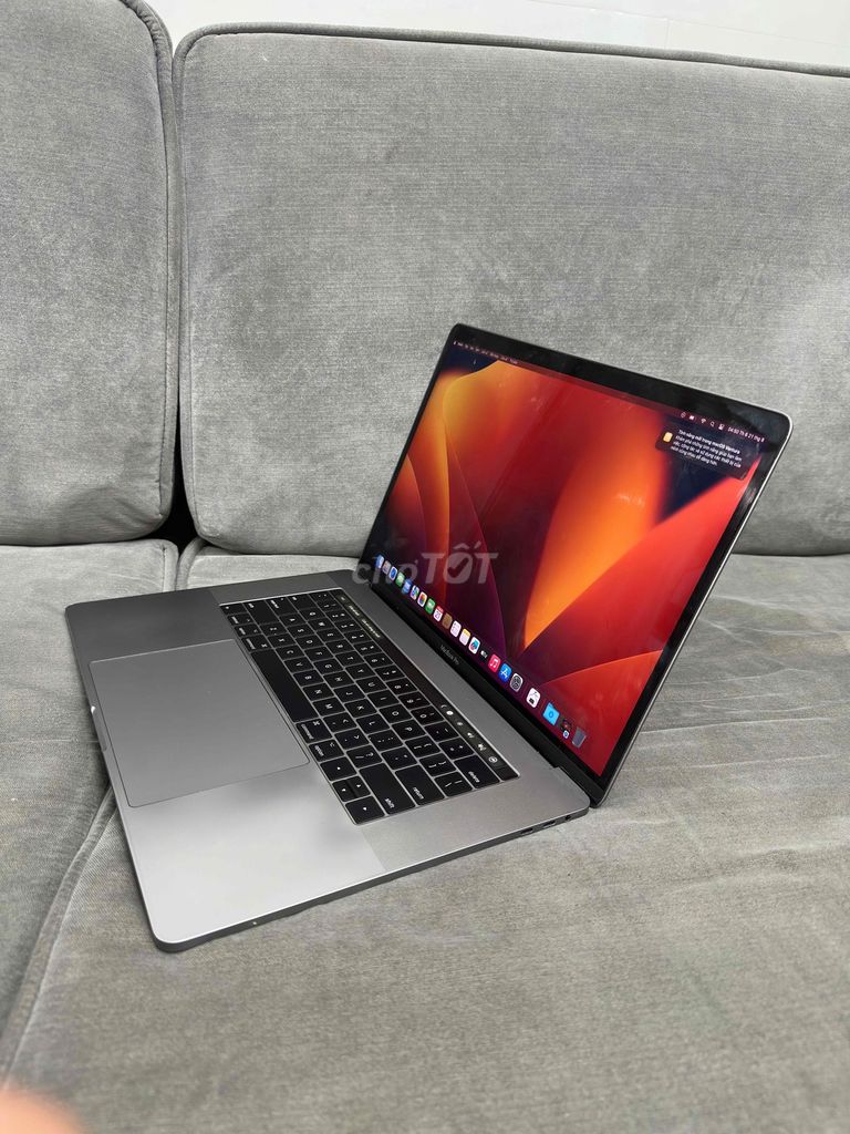 Apple MacBook Pro 2017 i7 15 inch 16GB/512GB Xám. Mua bán Laptop tại Quận Đống Đa Hà Nội được đăng bởi HQ Computer Chùa Láng hình 1